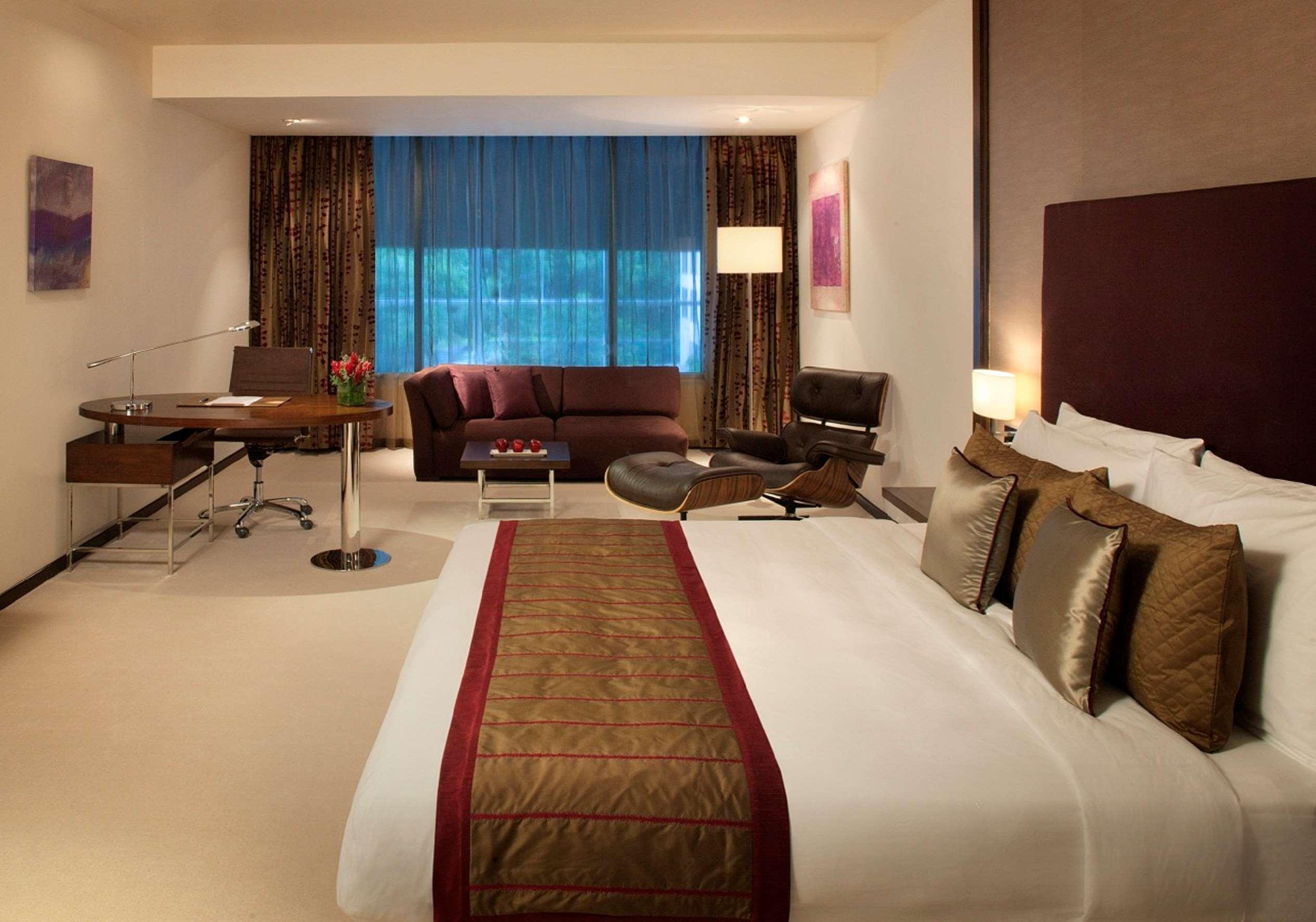 Radisson Blu Plaza Hotel Hyderabad Banjara Hills Cameră foto A room at the Taj Bengal